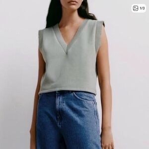 Zara Sleeveless V-Neck Sweater